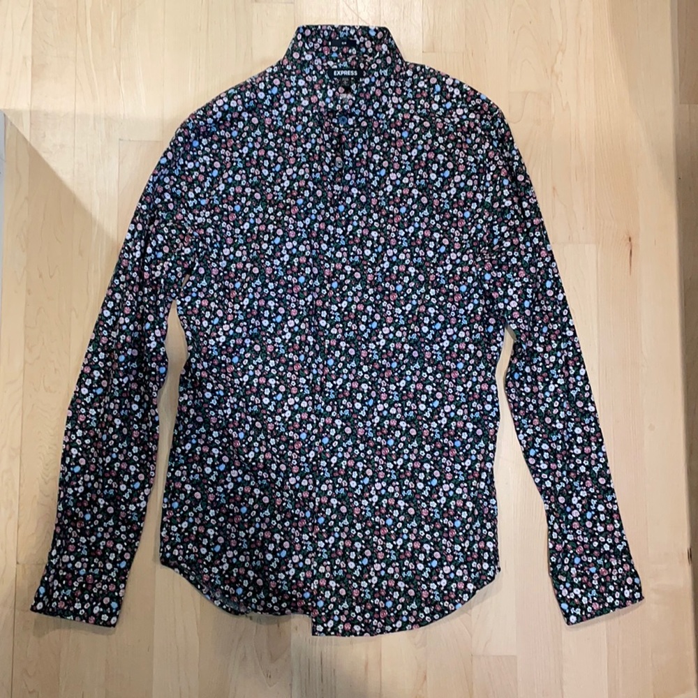 Men’s Express Small Slim Button Down Shirt